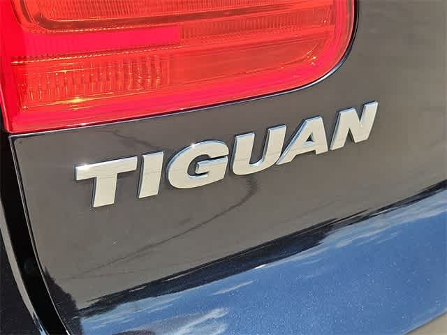 2013 Volkswagen Tiguan SE 12