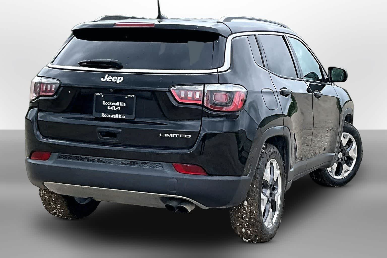 View vehicle photo 2