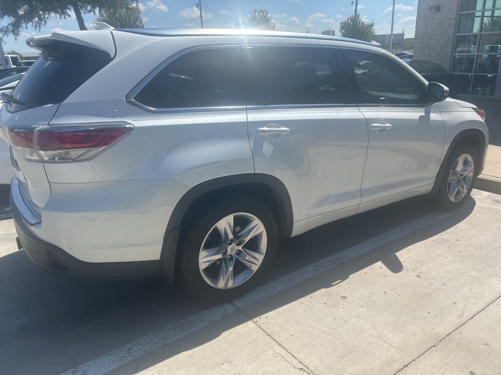 2015 Toyota Highlander Limited Platinum 3