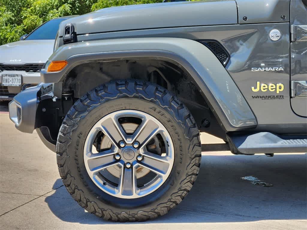 2021 Jeep Wrangler Unlimited Sahara 8