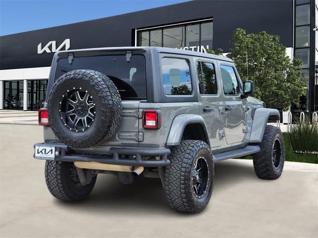 2022 Jeep Wrangler Unlimited Sahara 6