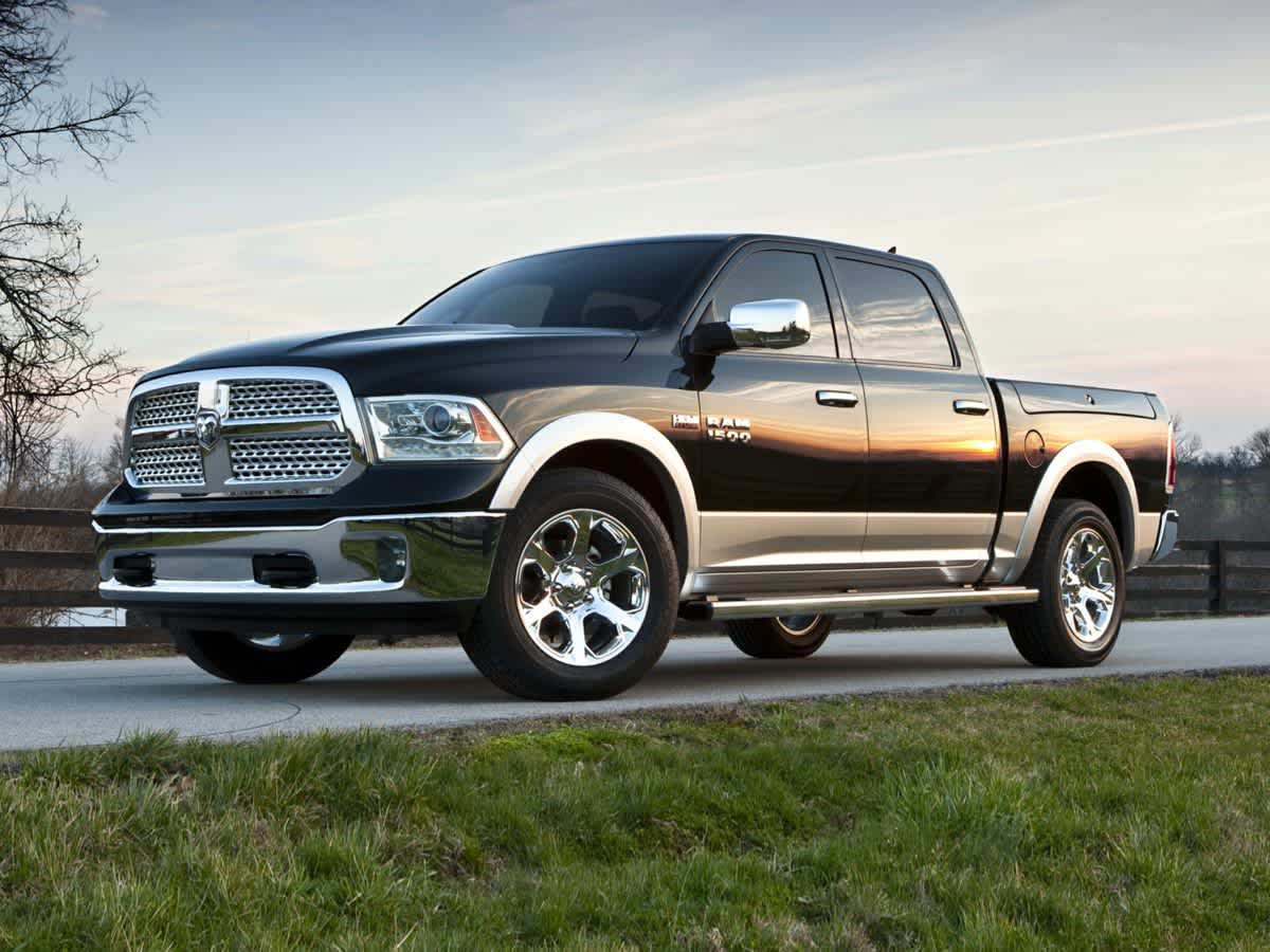 2018 Ram 1500 Laramie 4x4 Quad Cab 64 Box 2