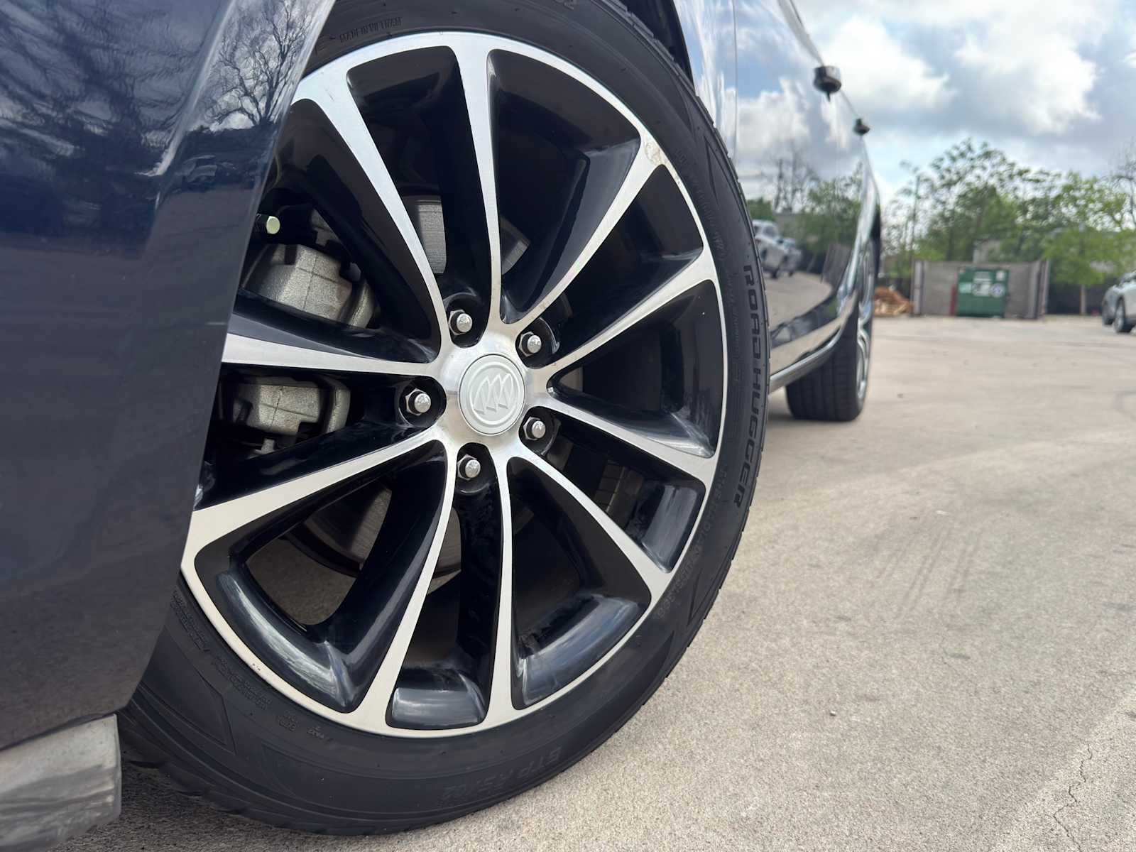 View vehicle photo 6