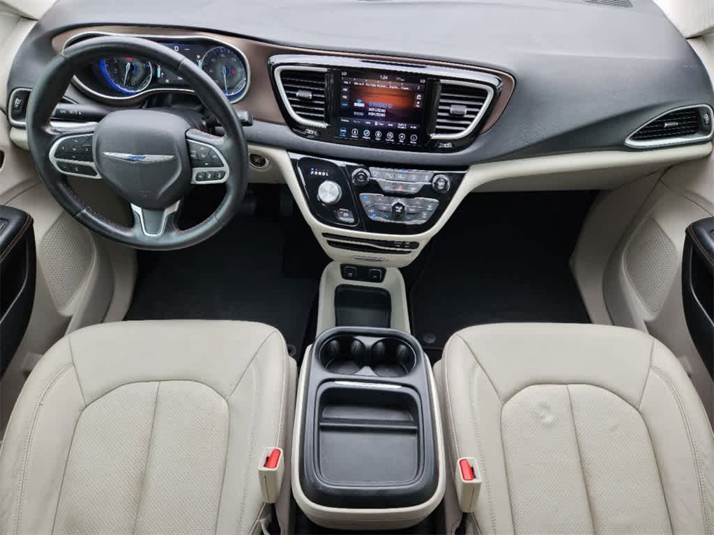 2019 Chrysler Pacifica Touring L 23