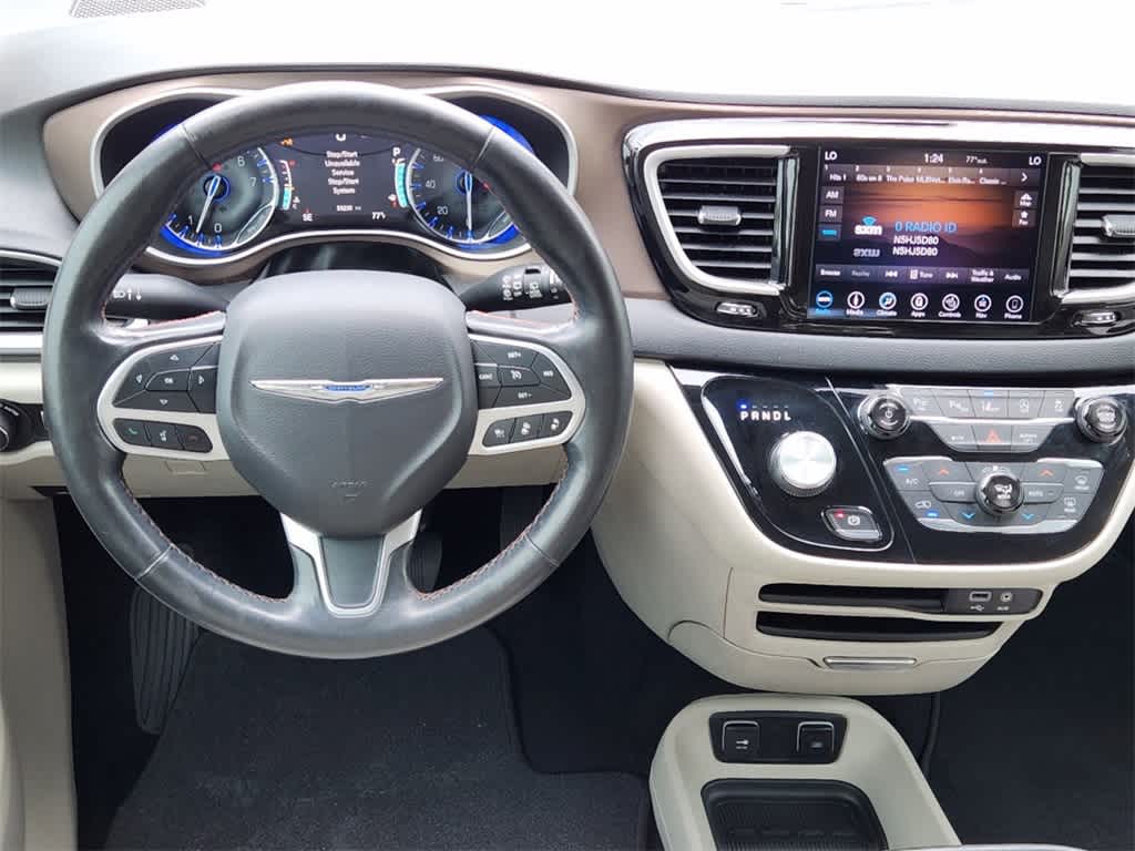 2019 Chrysler Pacifica Touring L 24