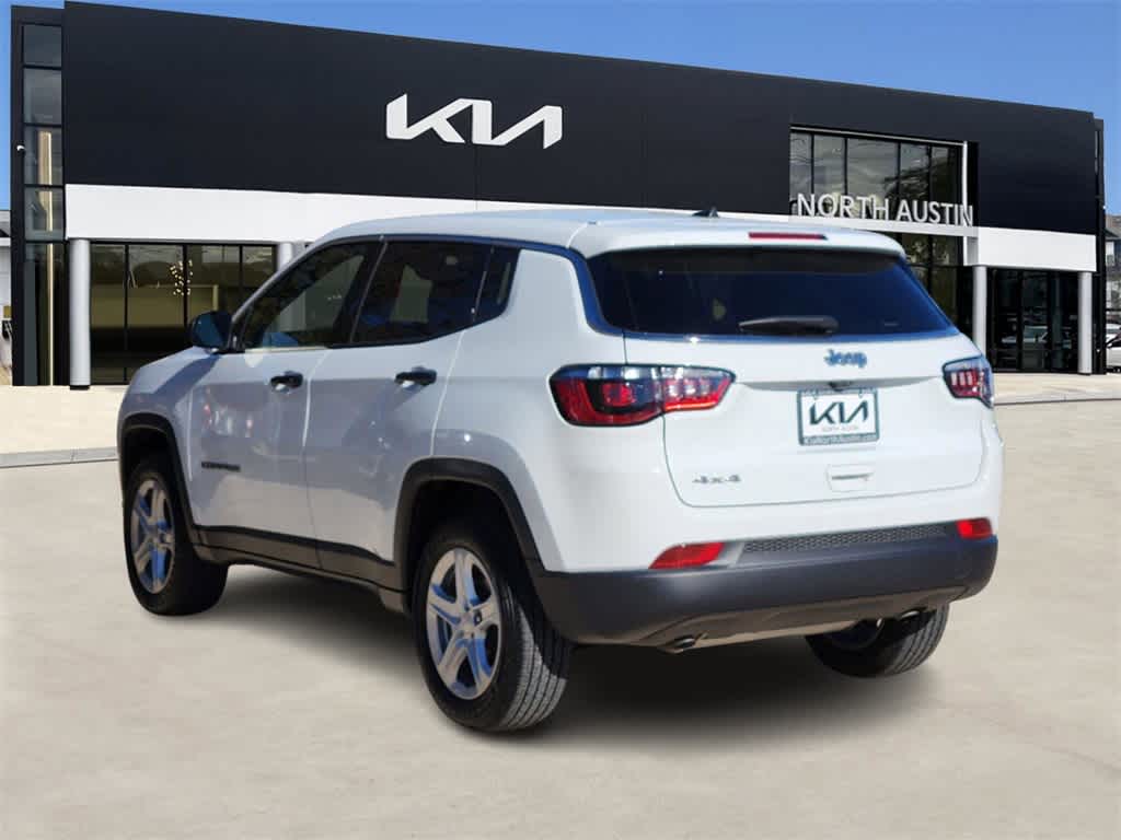 2023 Jeep Compass Sport 5