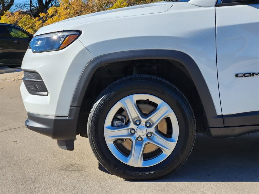 2023 Jeep Compass Sport 8