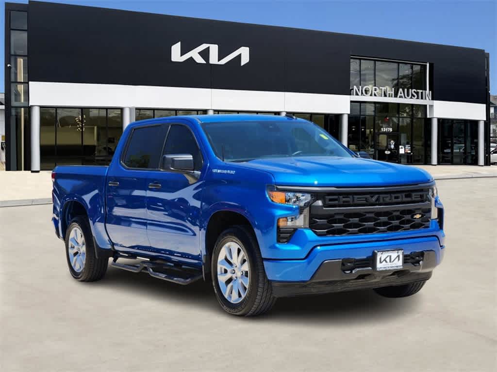 2022 Chevrolet Silverado 1500 Custom 2WD Crew Cab 147 3