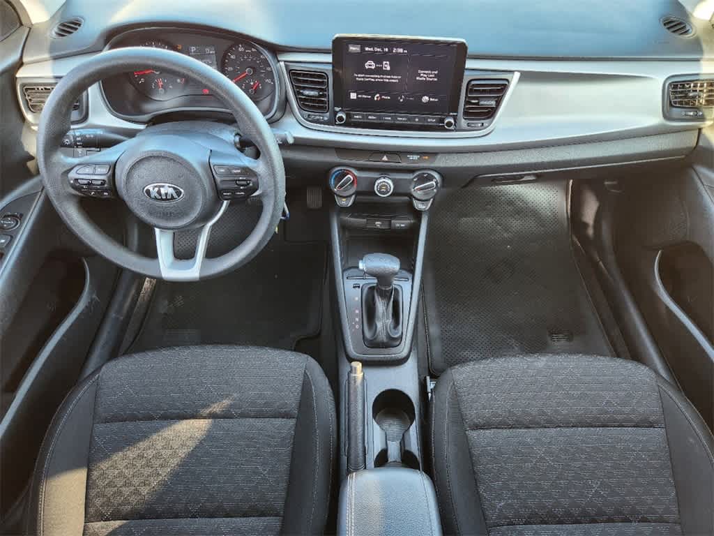 2021 Kia Rio S 23