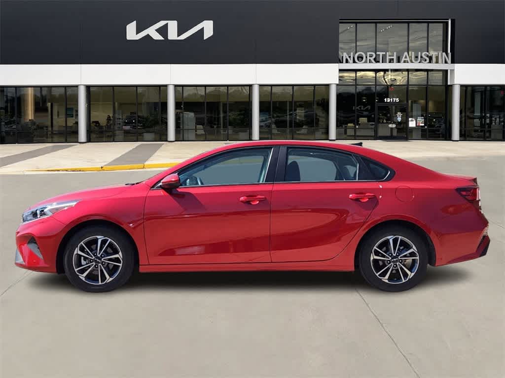 2024 Kia Forte LXS 4