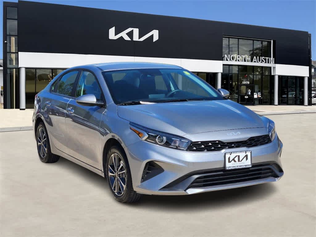 2024 Kia Forte LXS 3