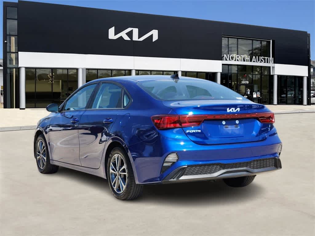 2024 Kia Forte LXS 5