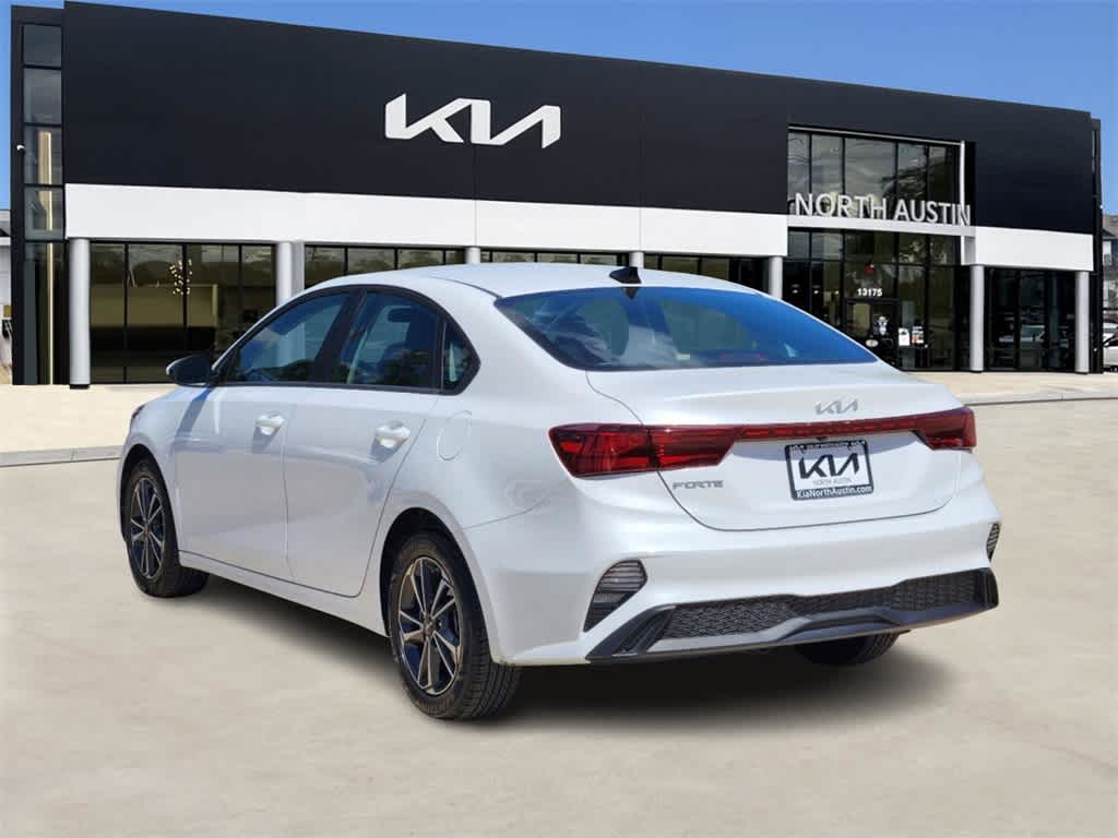 2024 Kia Forte LXS 5