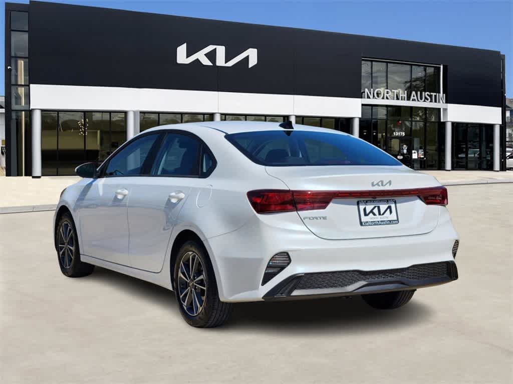 2024 Kia Forte LXS 5