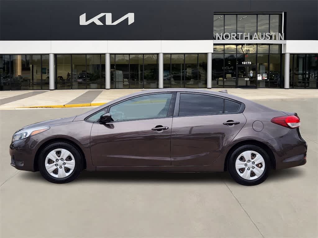 2017 Kia Forte LX 4