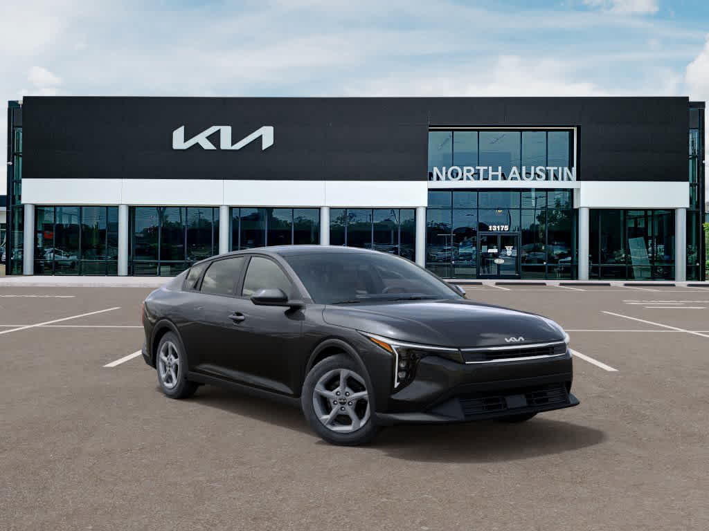 2025 Kia K4 LXS 8