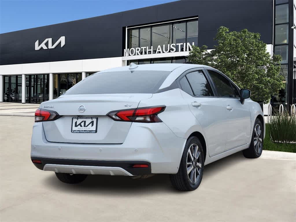 2021 Nissan Versa SV 6