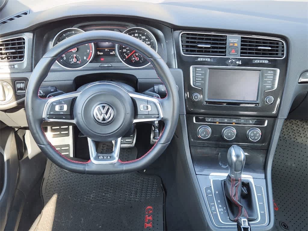 2016 Volkswagen Golf GTI  25