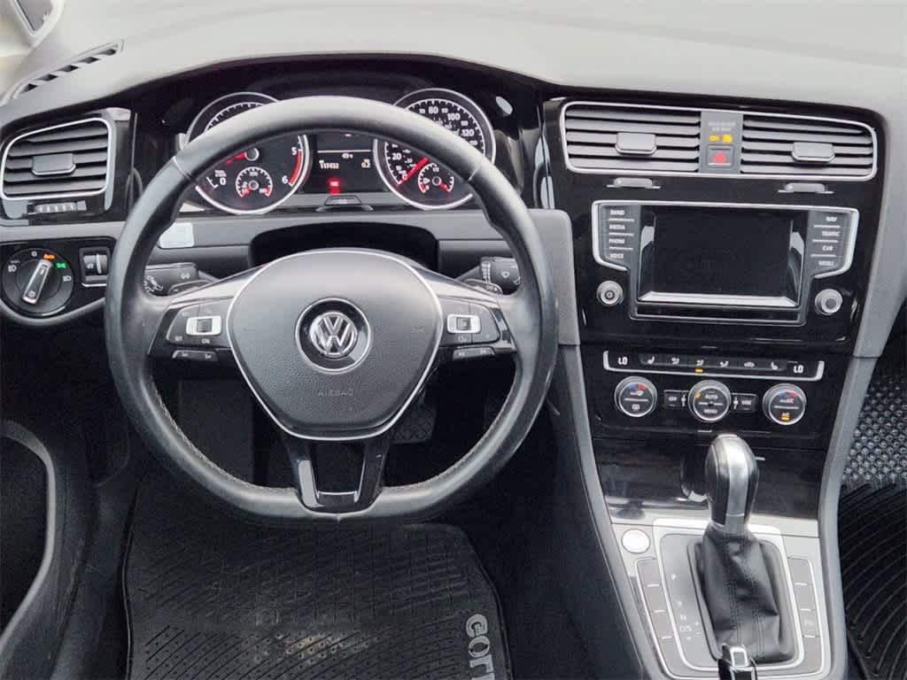 2015 Volkswagen Golf SportWagen TDI SEL 26