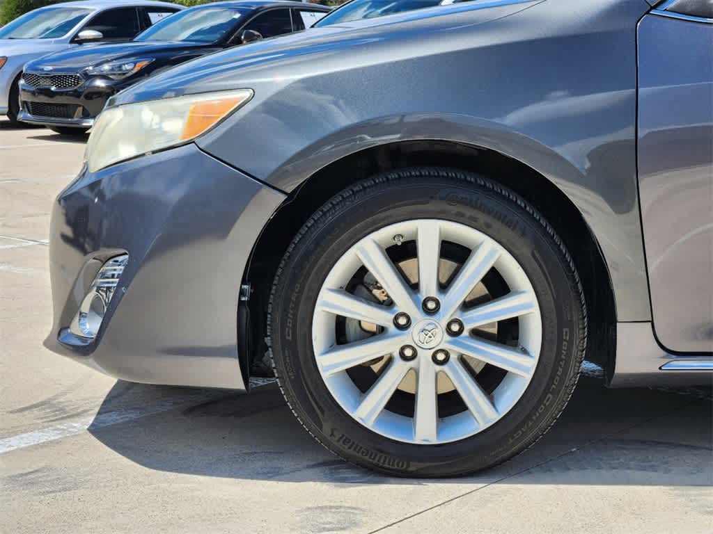 2014 Toyota Camry XLE 8