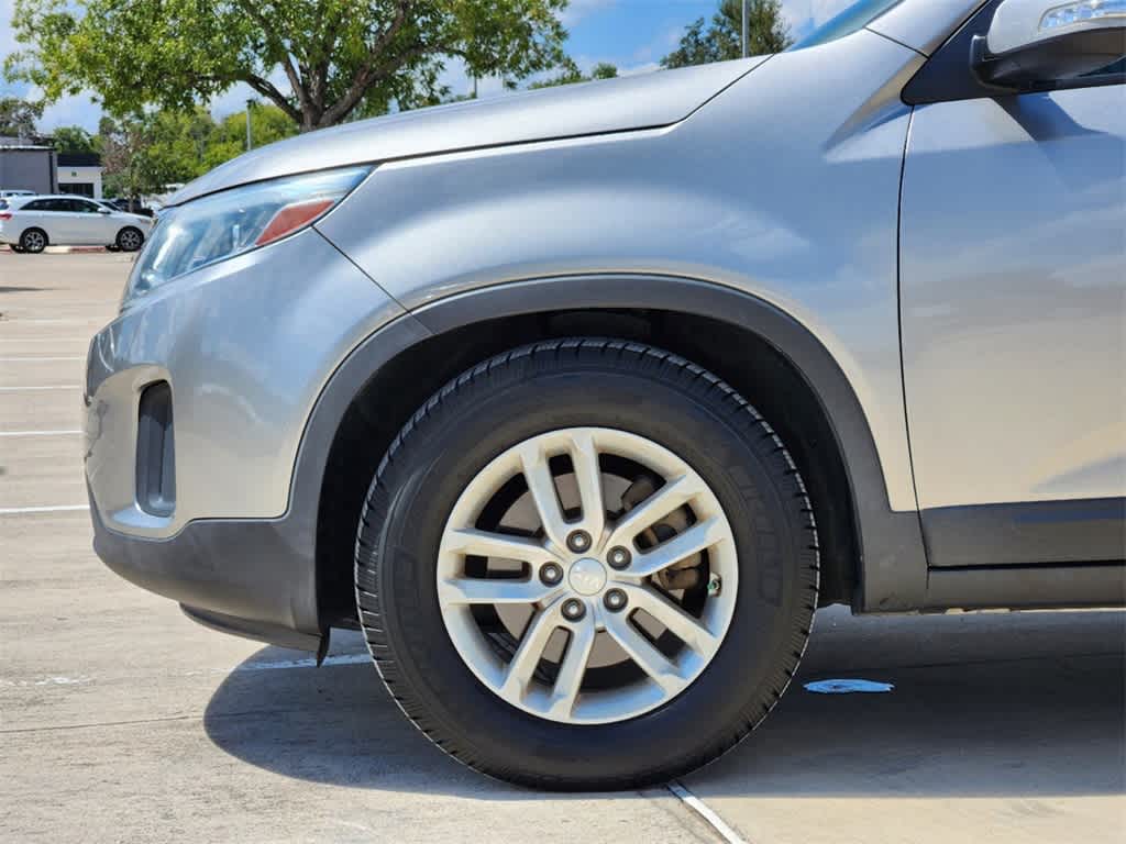 2015 Kia Sorento LX 8