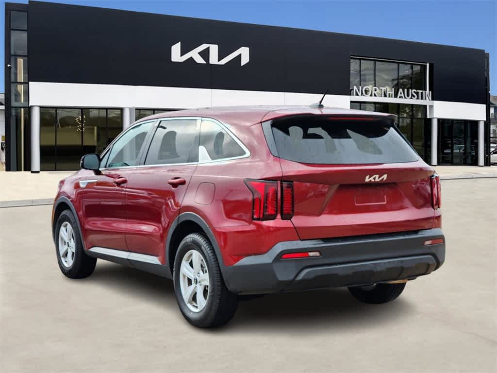 2023 Kia Sorento LX 5