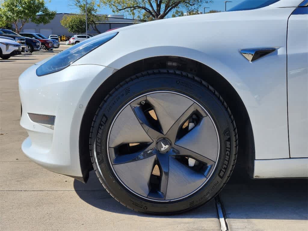 2020 Tesla Model 3 Standard Range Plus 7