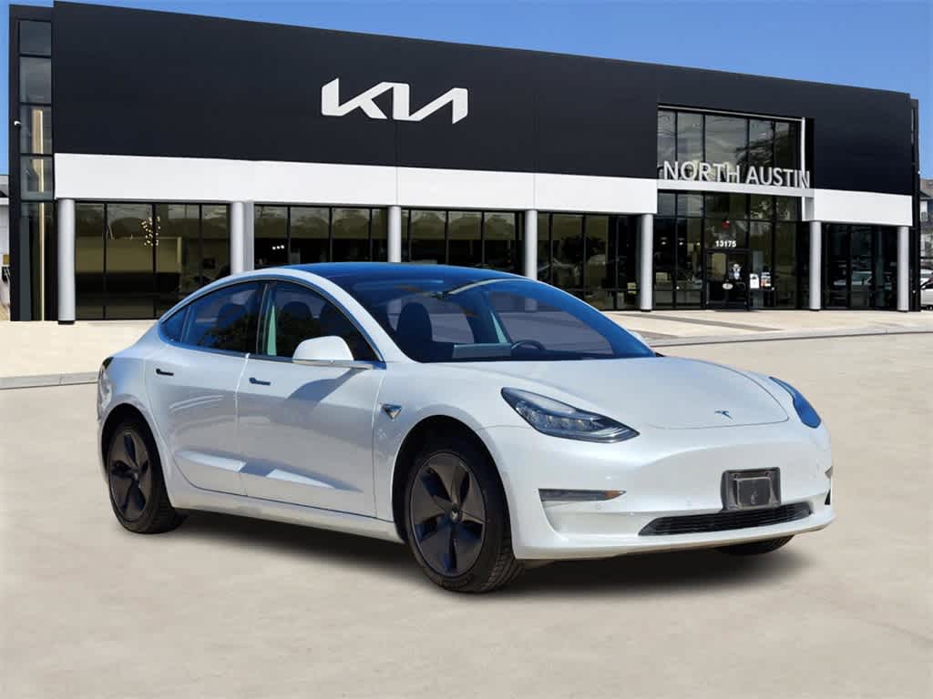 2020 Tesla Model 3 Standard Range Plus 3