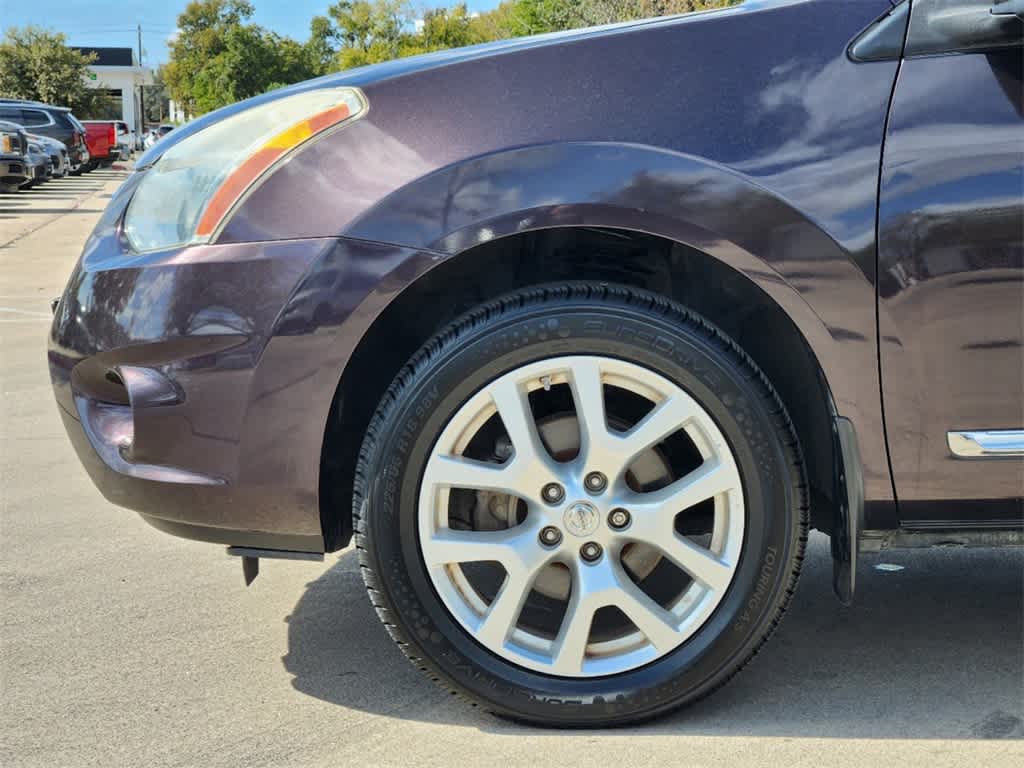 2012 Nissan Rogue SL 8