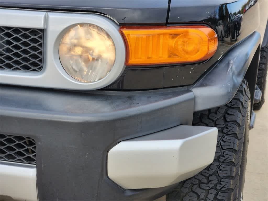 2011 Toyota FJ Cruiser BASE 8