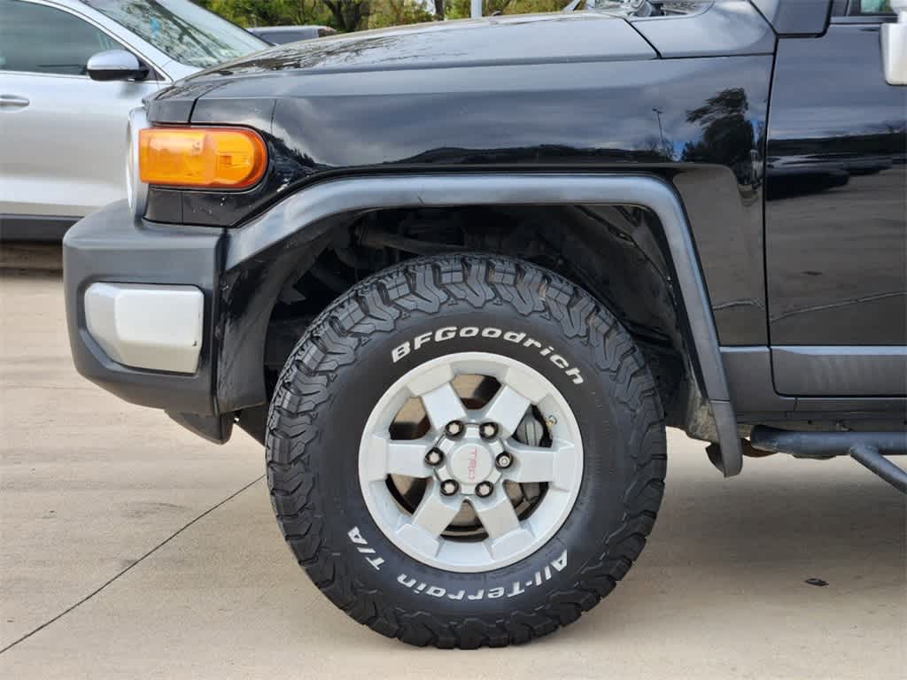 2011 Toyota FJ Cruiser BASE 9