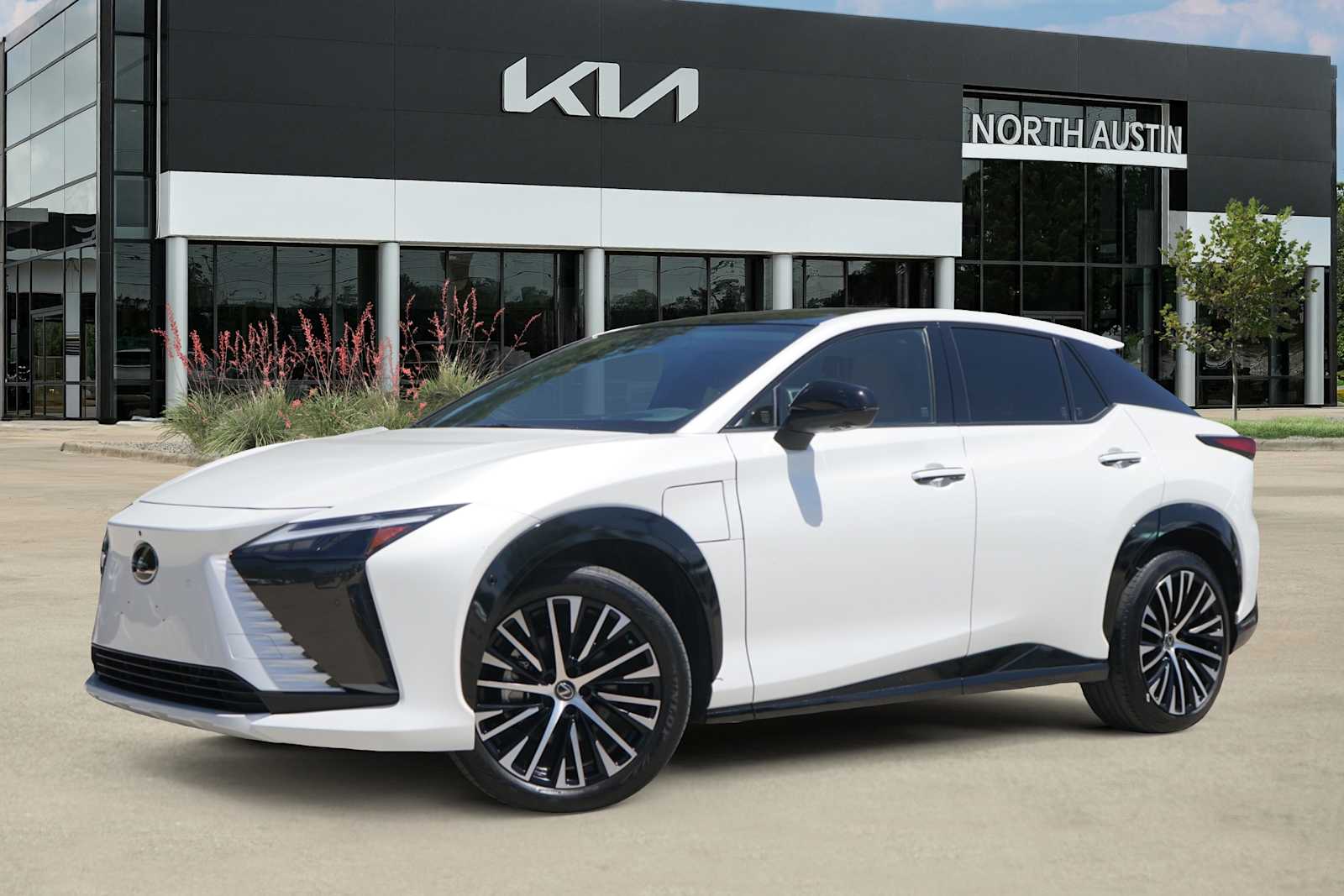 2023 Lexus RZ