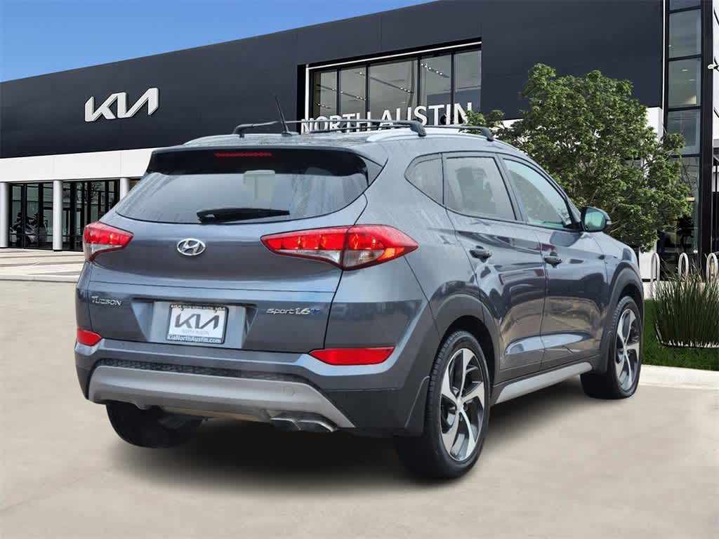 2017 Hyundai Tucson Sport 6