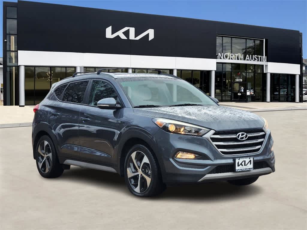 2017 Hyundai Tucson Sport 3