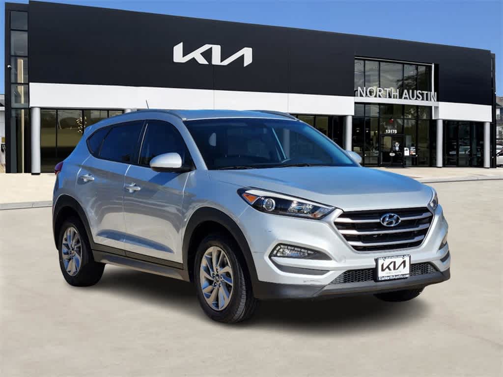 2017 Hyundai Tucson SE 3