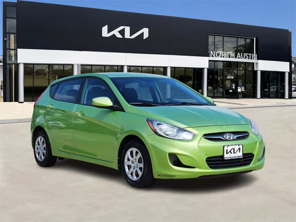 2013 Hyundai Accent GS 3