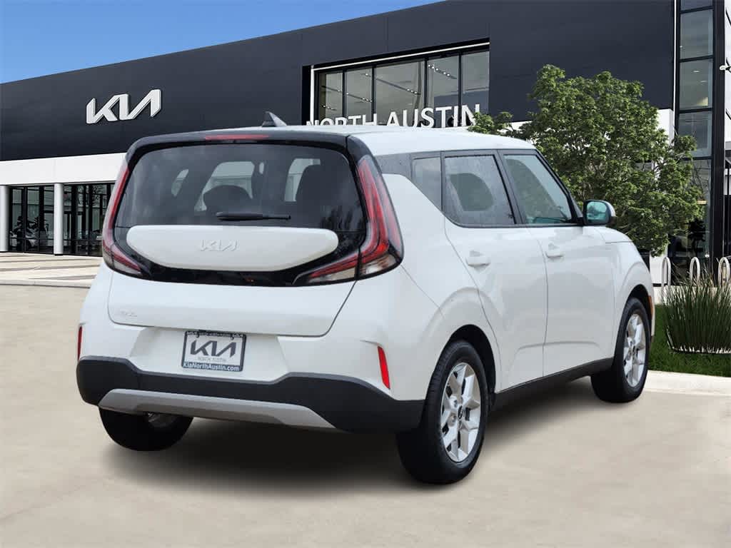 2023 Kia Soul LX 6