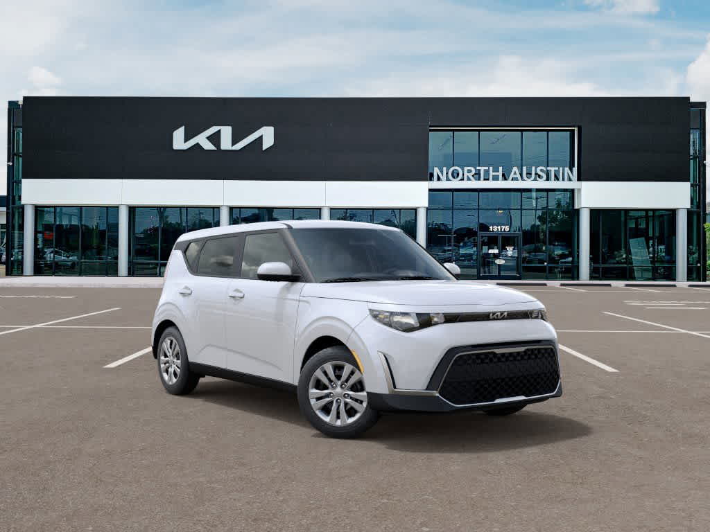 2025 Kia Soul LX 8