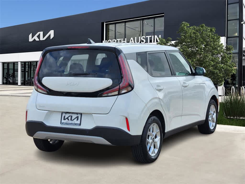 2023 Kia Soul LX 6