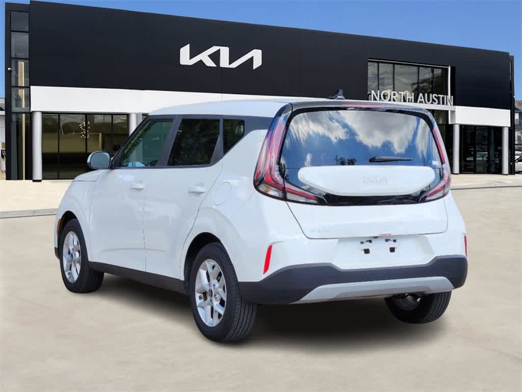 2024 Kia Soul LX 5