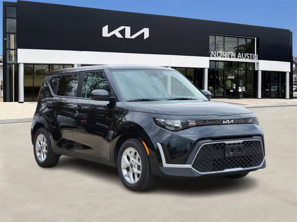 2024 Kia Soul LX 3