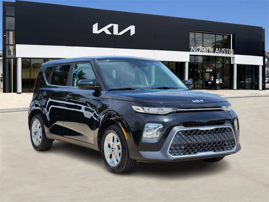 2022 Kia Soul LX 3