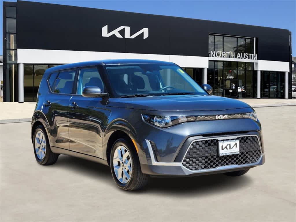 2024 Kia Soul LX 3