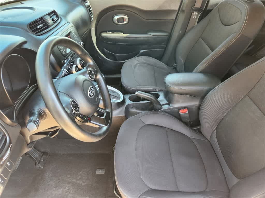 2016 Kia Soul Base 11