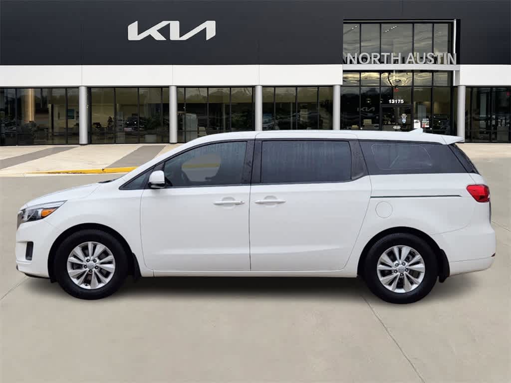 2017 Kia Sedona L 4