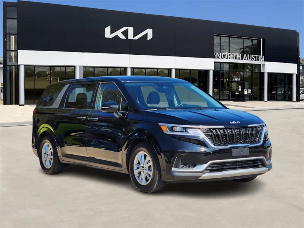 2022 Kia Carnival LXS 3