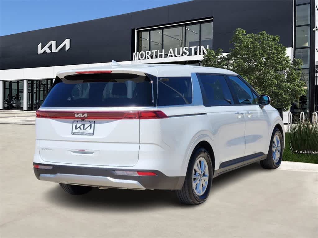 2024 Kia Carnival LX 6