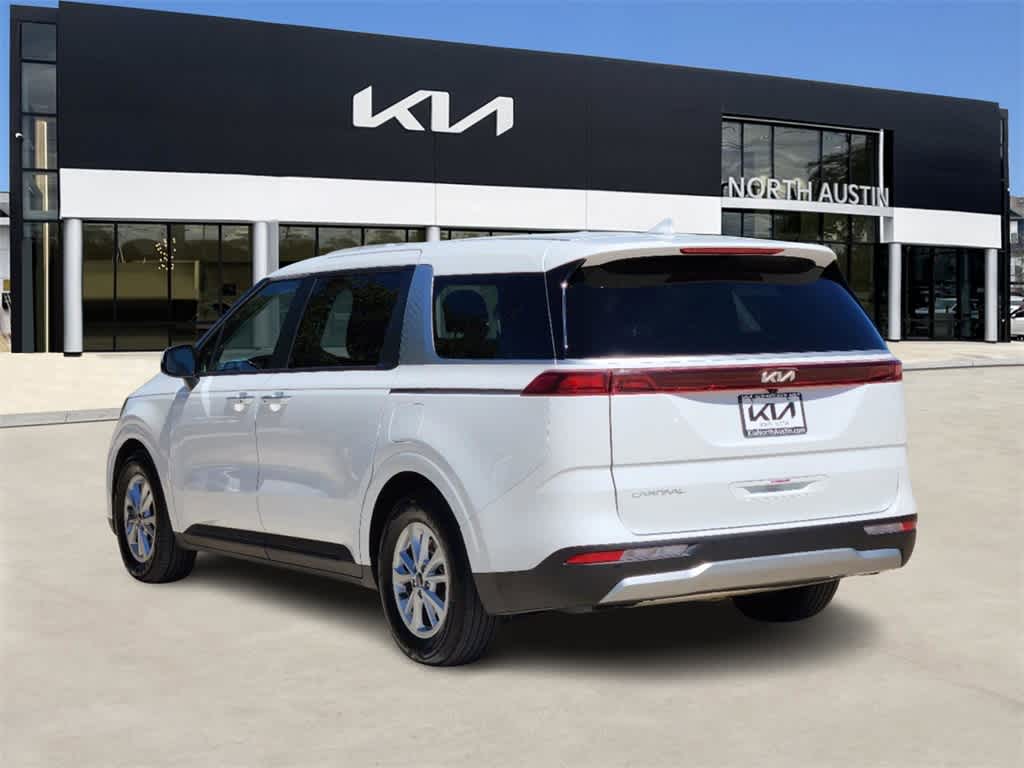 2024 Kia Carnival LX 5