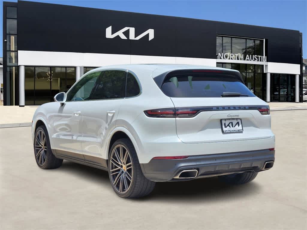 2022 Porsche Cayenne BASE 5