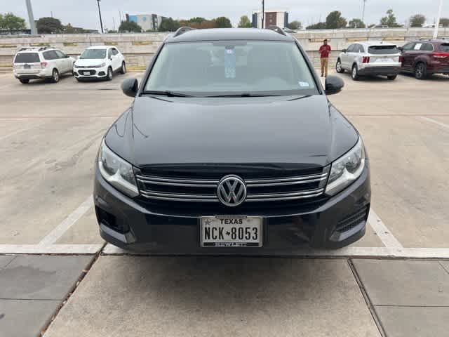 2017 Volkswagen Tiguan  2